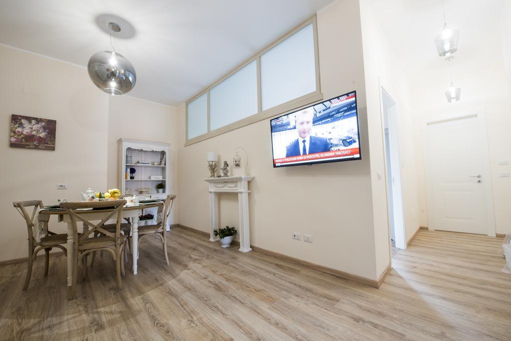 Romantic House المظهر الخارجي الصورة