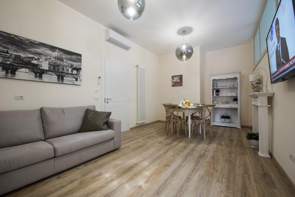 Romantic House المظهر الخارجي الصورة