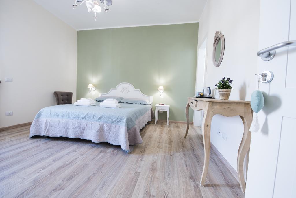 Romantic House المظهر الخارجي الصورة